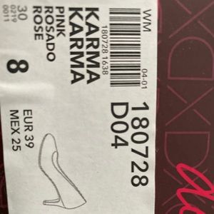 Blush pink heels size 8